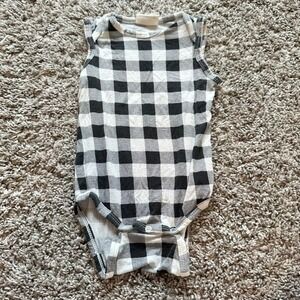 Spearmint Love Baby Sleeveless Onesie‎ 6-12m Black White Buffalo Plaid Bamboo